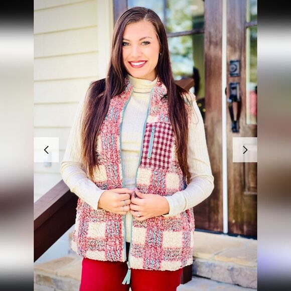 Umgee Jackets & Blazers - UMGEE Teddy Bear Sherpa Fleece  Flannel Lined Vest Plaid Pink Blue S